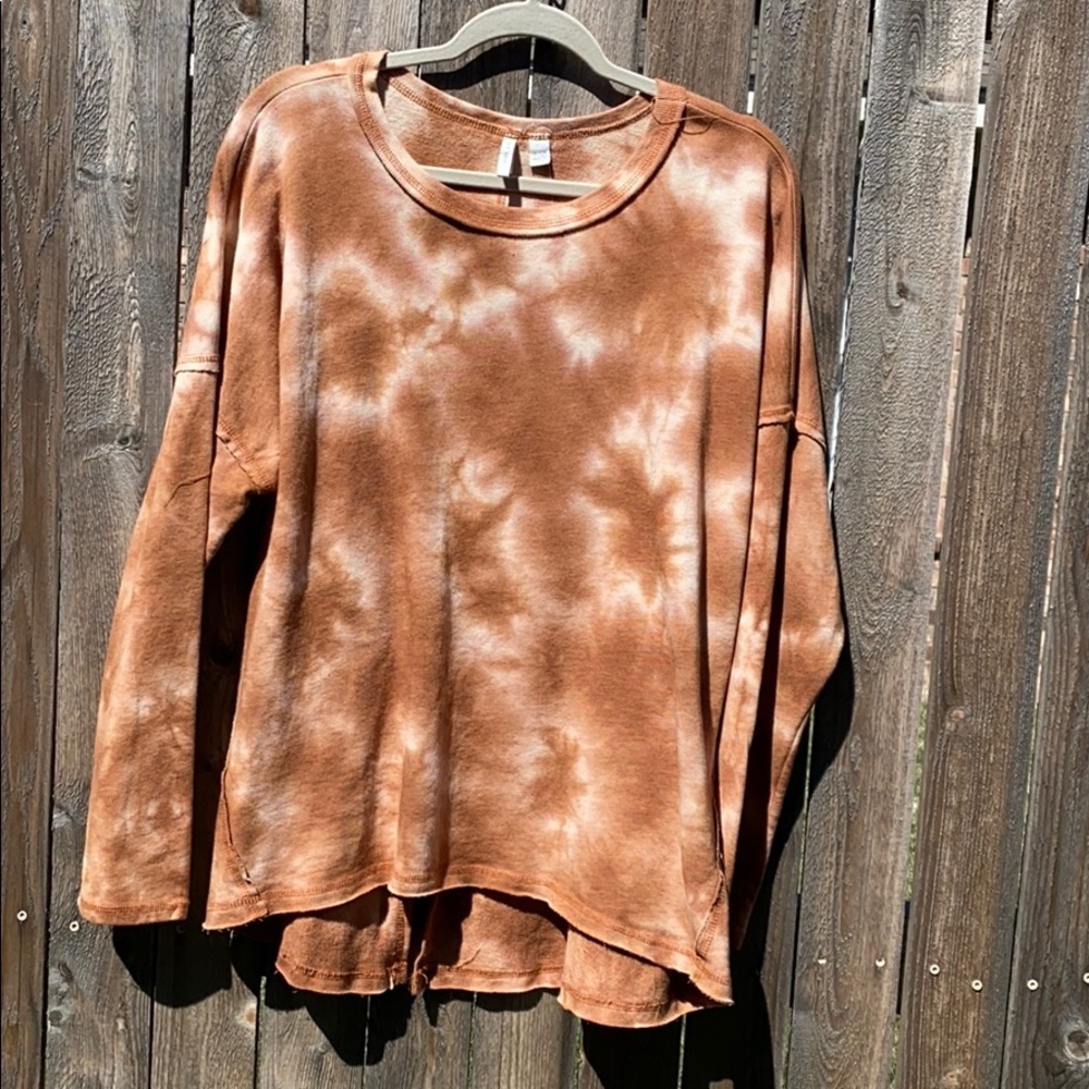 Sweatshirt - Picture 2 of 8